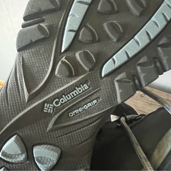 Columbia Grey Newton Ridge Plus Waterproof Hiking Boots Size 6.5 - Picture 8 of 9